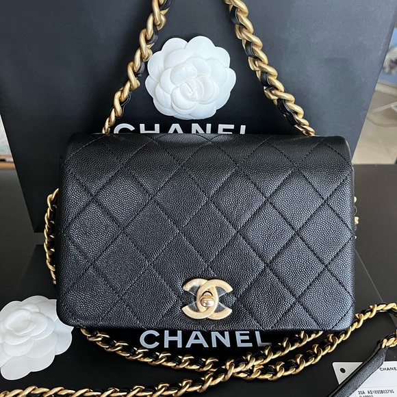 ❌ SOLD ❌Chanel Caviar Fashion Therapy 20A - Picture 3 of 8